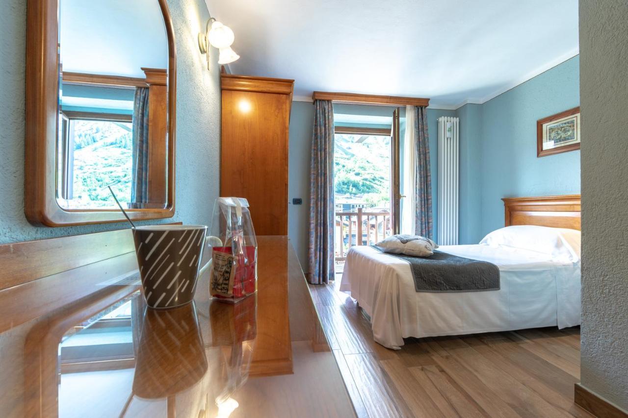 Hotel Du Glacier ลาตุยเล ภายนอก รูปภาพ