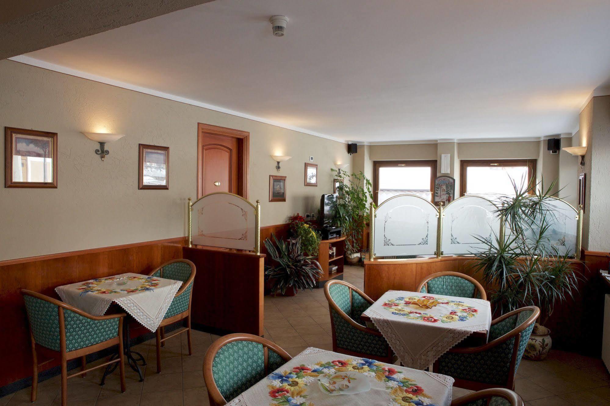 Hotel Du Glacier ลาตุยเล ภายนอก รูปภาพ